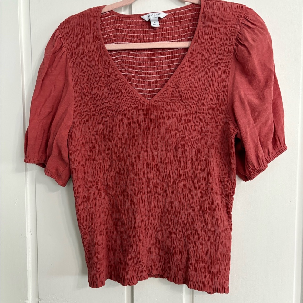 ⭐️$4 when bundled- Women's Salmon Smocked Puff Sleeve Top